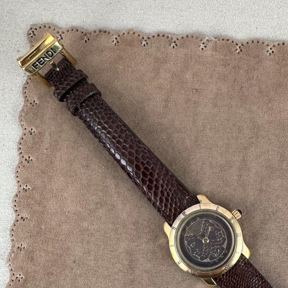 Fendi 1925 Roman Coin Watch Reverse marked FENDI 800L - Picture 8 of 10